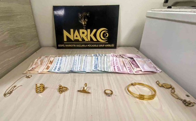 Suçüstü yakalanan hırsızlar tutuklandı