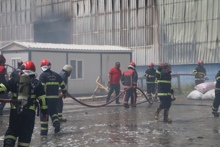 Tekstil fabrikasında yangın çıktı