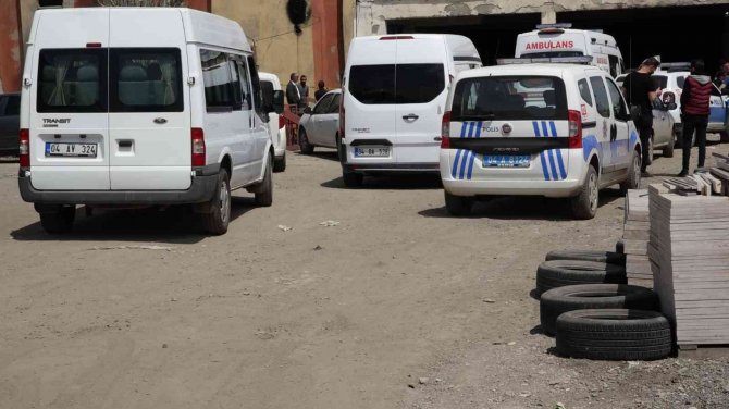 17 yaşındaki genç ölü olarak bulundu