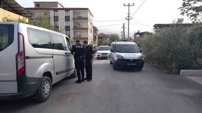 22 yaşındaki genç otel odasında ölü bulundu