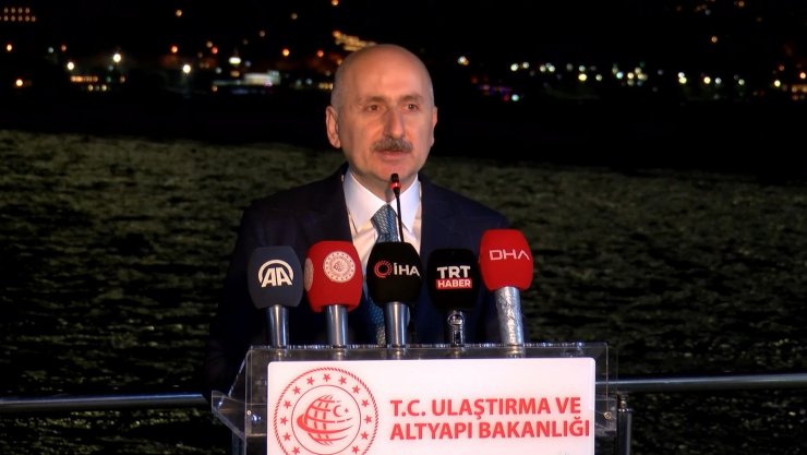 Adil Karaismailoğlu Kıyı Emniyeti personeliyle iftar yaptı