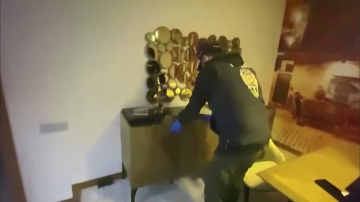 Dolandırıcıların tuzağına düştü