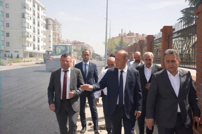 Ereğli’de sıcak asfalt çalışmalarına başladı