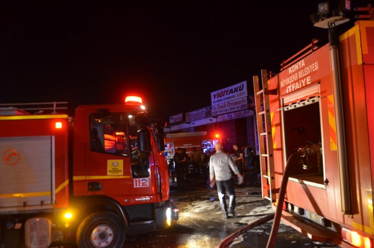 Konya'da astik deposundaki yangın! 5 iş yeri alevlere teslim oldu