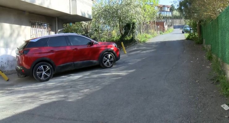 Park yeri tartışmasında komşusuna bıçakla saldırdı