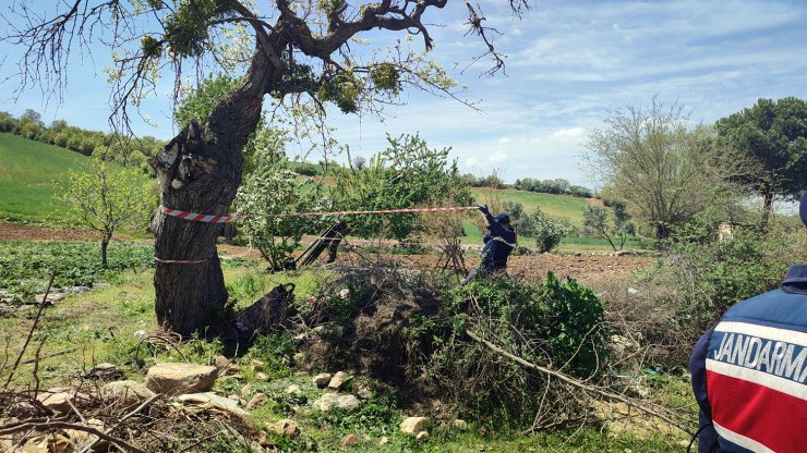 Tarlasındaki su motoruna elektrik çekmeye gitti, ölü bulundu