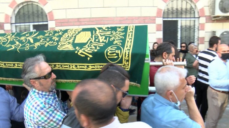 Uçak kazasında hayatını kaybeden pilot toprağa verildi