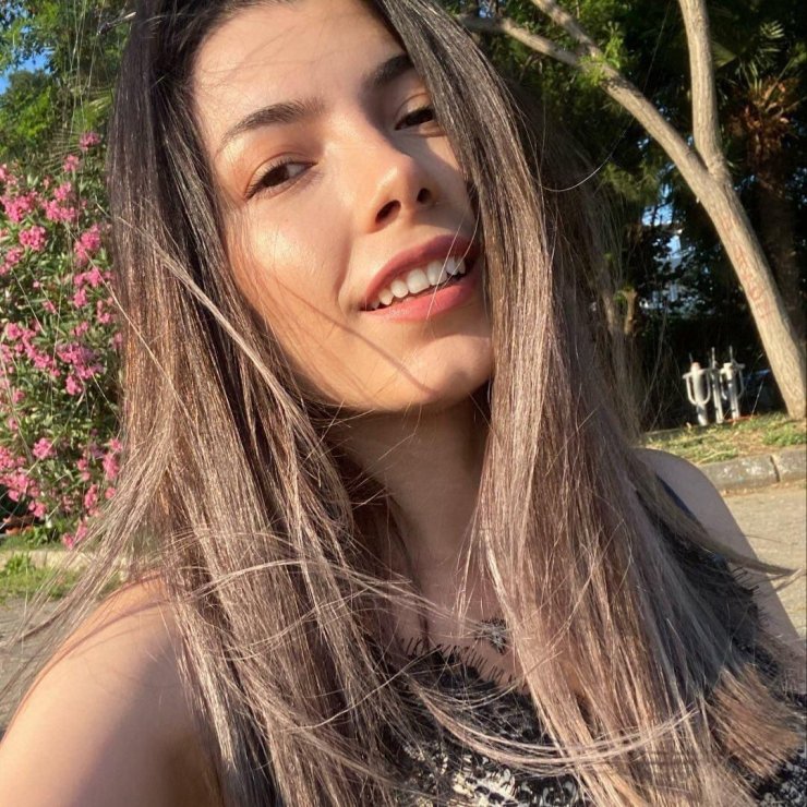 Uçak kazasında hayatını kaybeden pilot toprağa verildi