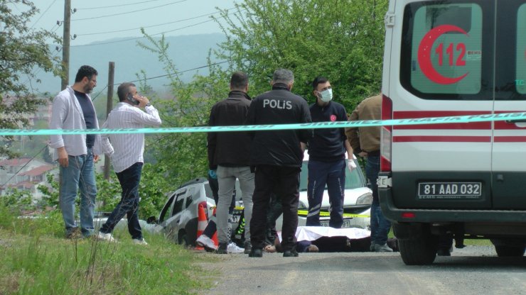 Yol ortasında ölü bulundu