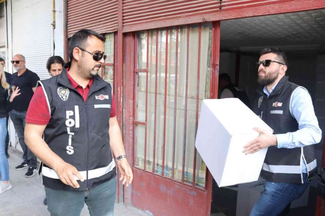 3 milyon adet boş makaron ele geçirildi