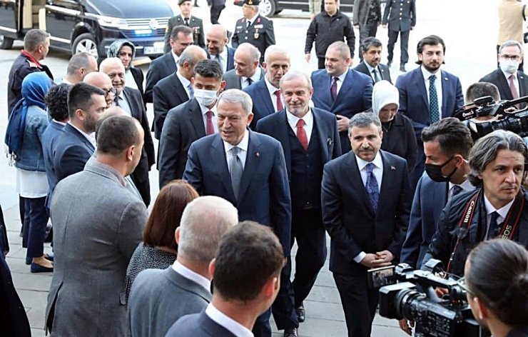 Bakan Akar: Yurdumuzu her türlü belaya karşı kilitliyoruz 