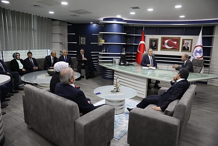 Bakan Akar: Yurdumuzu her türlü belaya karşı kilitliyoruz 