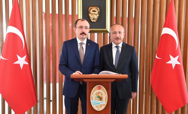 Bakan Muş: Denizli 64 ülkeye ihracat yapıyor