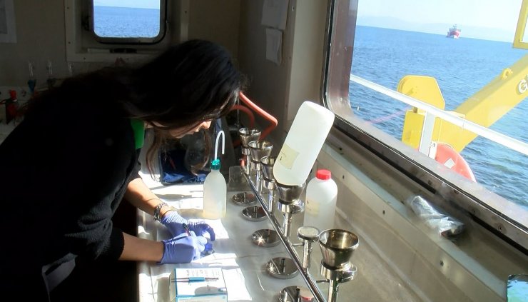 Bilim insanları müsilajda Marmara Denizi'ndeki son durumu değerlendirdi