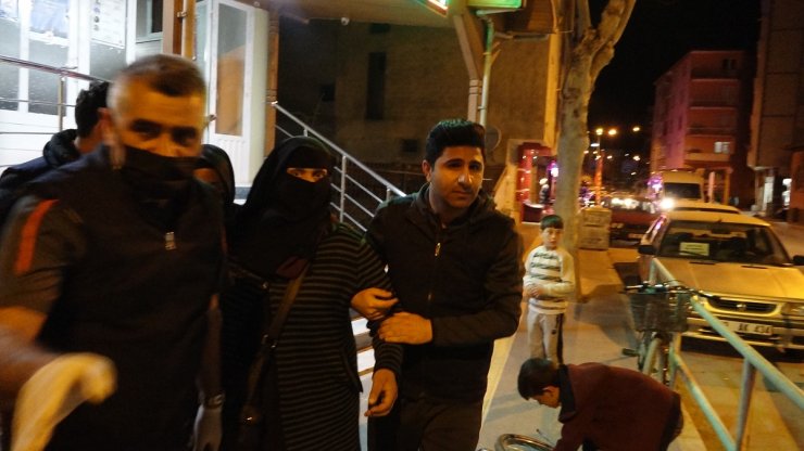 Dilendikleri paralar iç çamaşırı ve bebek arabasından çıktı