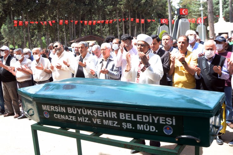 Düşen uçakta hayatını kaybeden öğrenci pilot, Mersin'de toprağa verildi
