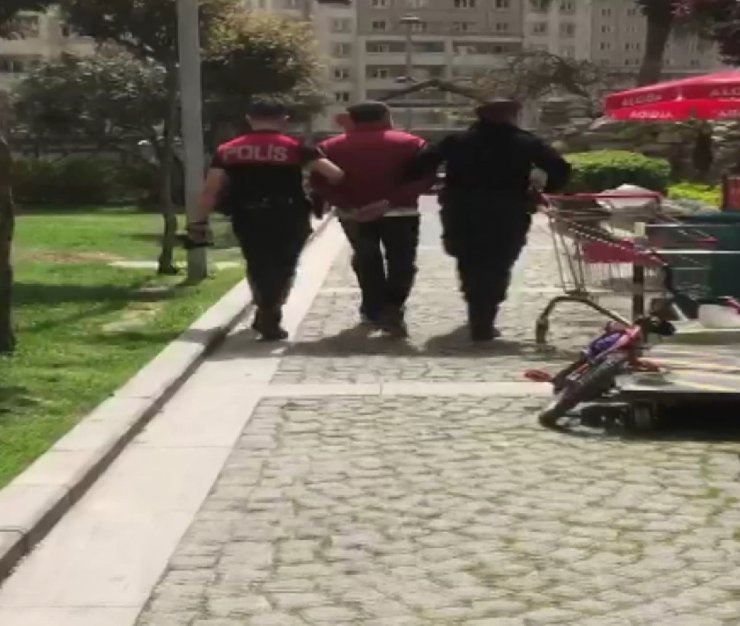 Gerginliğin bitmediği sitede bu kez silahlı kavga çıktı