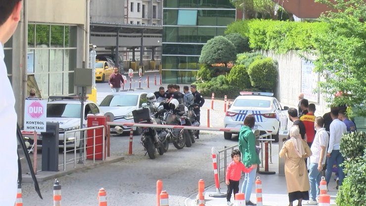 Gerginliğin bitmediği sitede bu kez silahlı kavga çıktı