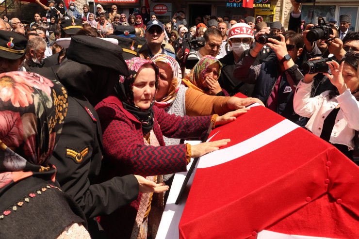 Şehit Sözleşmeli Er Doğukan Korkmaz, toprağa verildi