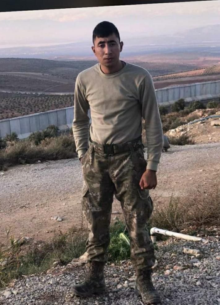 Şehit Sözleşmeli Er Yunus Kalkan son yolcuğuna uğurlandı