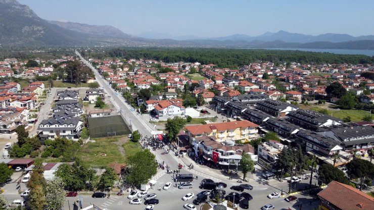 Bakan Kurum: Marmaris'imizi o eski hatırladığımız Marmaris'e getirebilmenin çabası içerisindeyiz