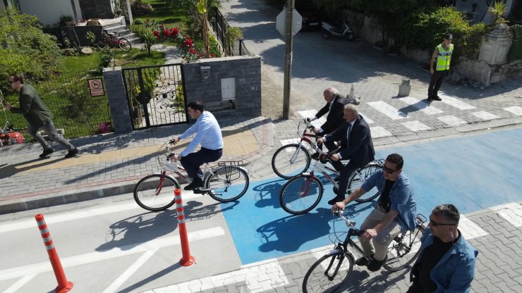 Bakan Kurum: Marmaris'imizi o eski hatırladığımız Marmaris'e getirebilmenin çabası içerisindeyiz
