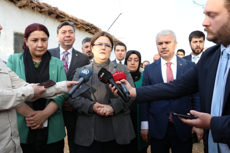 Bakan Yanık'tan öldürülen Şeyma'nın ailesine ziyaret