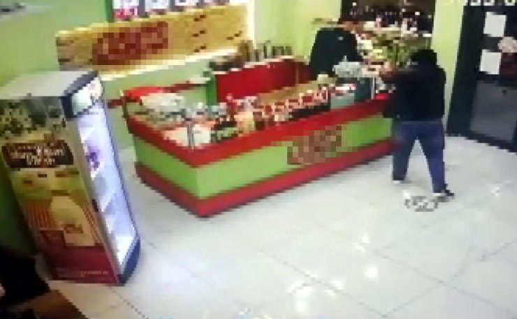 Çiğköftecide dehşet; siparişi verdi ateş etti