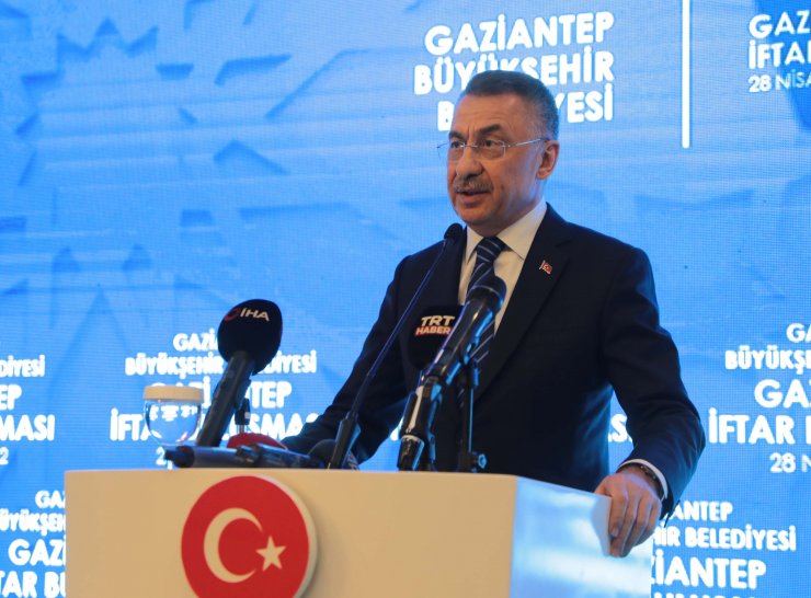 Fuat Oktay: Yuvarlak masa etrafında senaryo yazıyorlar