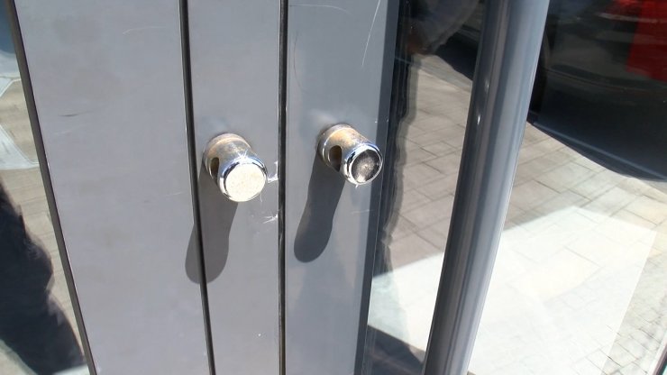 Galerideki motosikleti böyle çaldılar