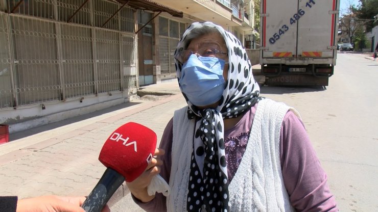 Kamyonet çocuğa çarptı