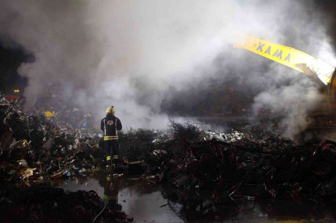 Konya hurdacılar sanayisinde yangın