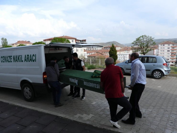 Tartıştığı komşusunu tüfekle öldürdü