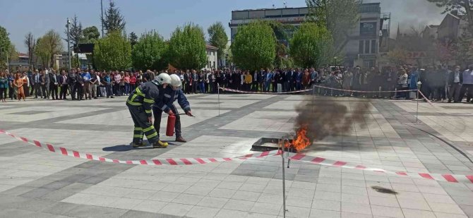 Valilikte siren sesleri yükseldi