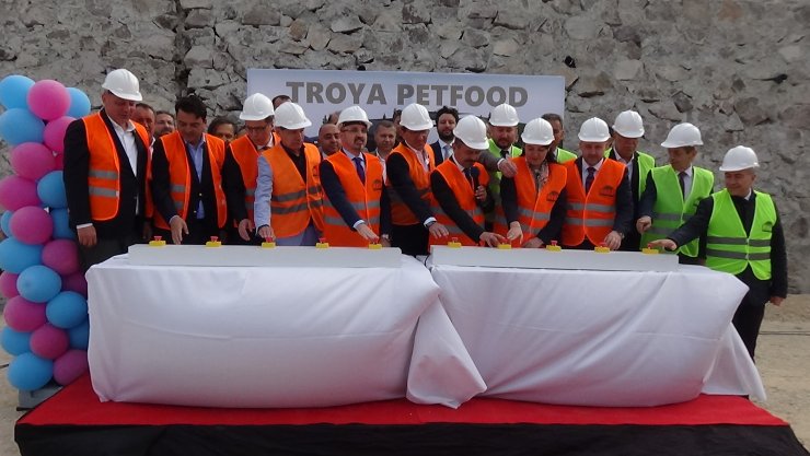 AK Parti'li Turan: 2 ülke değil, Doğu ile Batı Türkiye'de buluşuyor