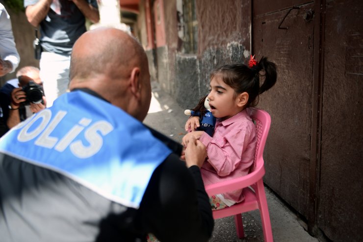 ALS hastası Merve'yi, terapiye polis götürdü