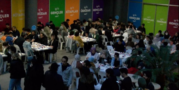 Bakan Fatih Dönmez gençlerle iftar programında buluştu