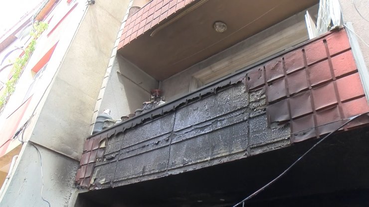 Can pazarı: Yangında mahsur kalanları minibüsle kurtardılar