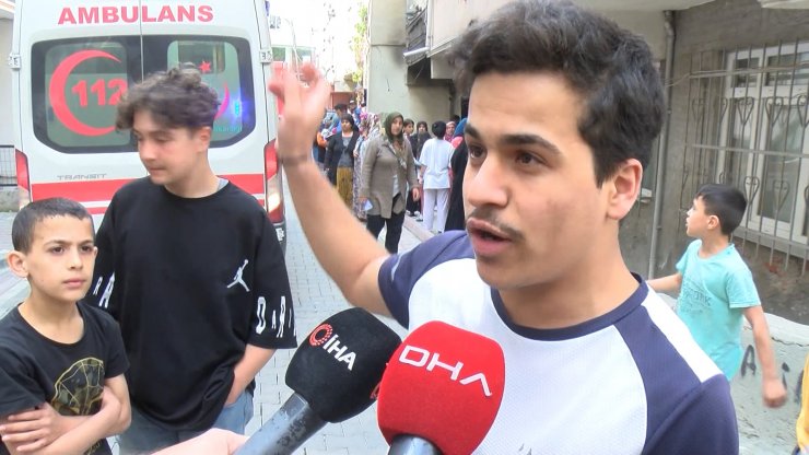 Can pazarı: Yangında mahsur kalanları minibüsle kurtardılar