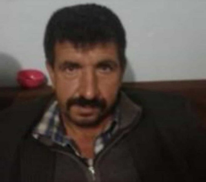 Devrilen traktörün sürücüsü hayatını kaybetti