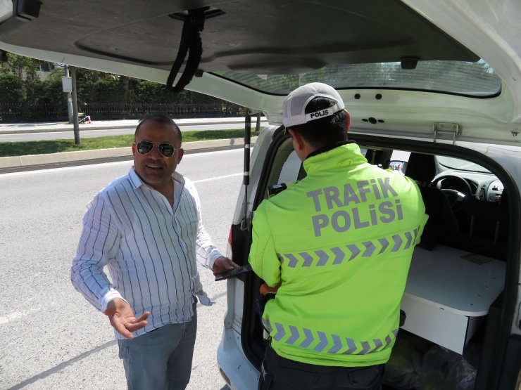 Drone denetiminde yakalanan sürücü: Emniyet kemeri yok zaten