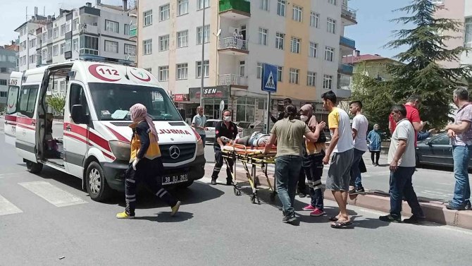 Motosiklet kazası: 2 yaralı