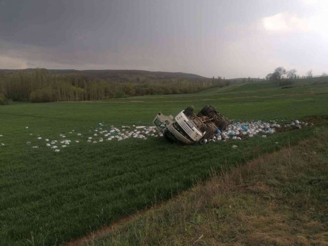 Tüp dolu tır devrildi, 1 kişi yaralandı