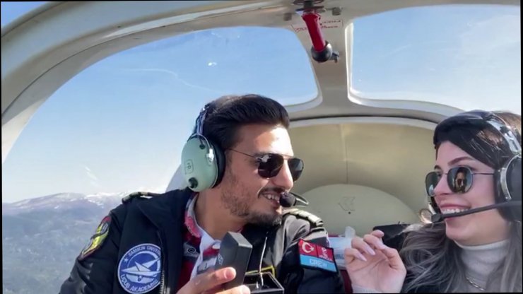 Uçak kazası ölen pilot uçakta evlenme teklif etmiş