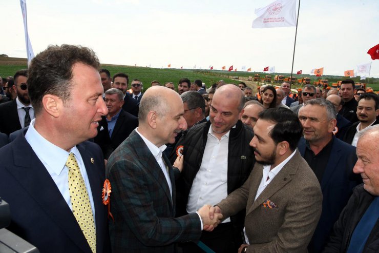 Bakan Karaismailoğlu: Dünyayı Türkiye'ye bağlamaya devam edeceğiz