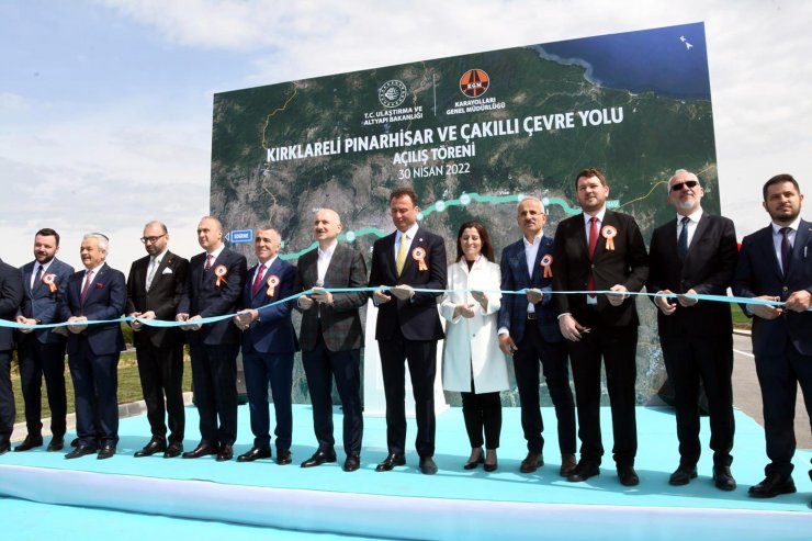 Bakan Karaismailoğlu: Dünyayı Türkiye'ye bağlamaya devam edeceğiz