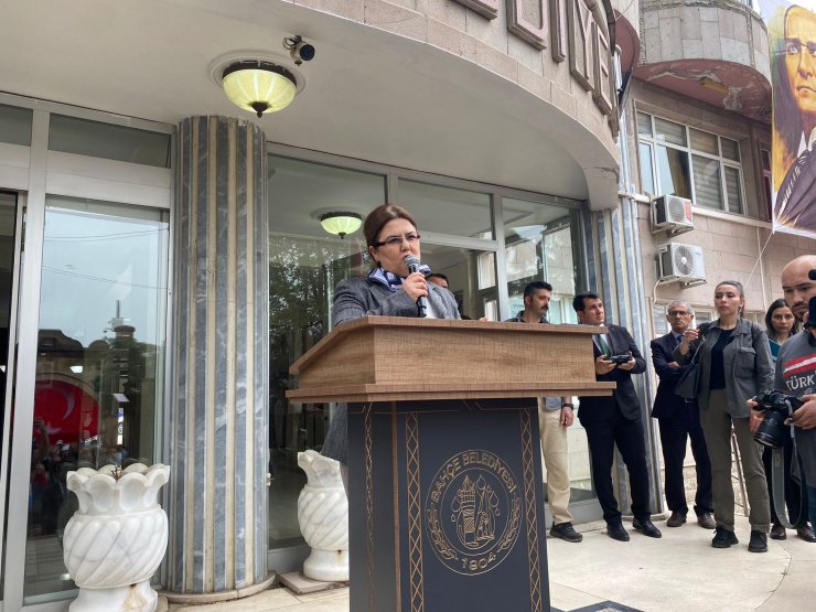 Bakan Yanık: Elimizden geleni sonuna kadar milletimizin hizmetine sunuyoruz