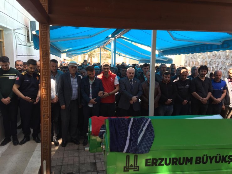 Ebe Büşra ile annesi toprağa verildi