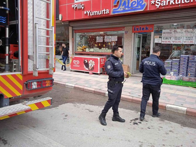 Ne yangın ne duman onları alışverişten vazgeçiremedi