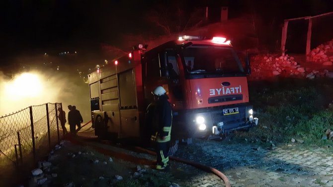 Konya’da yangın! Anne ve oğlu enkaz altında aranıyor